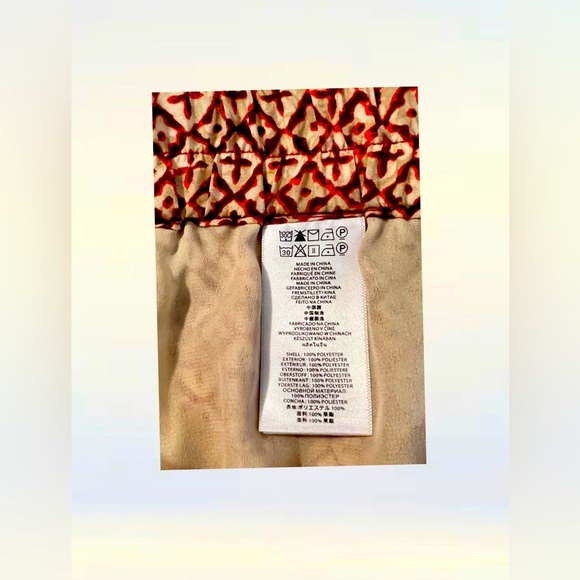 Michael Kors Women's Red Grenadine Print

Front Slit Maxi Skirt Size Ext… - Picture 6 of 7